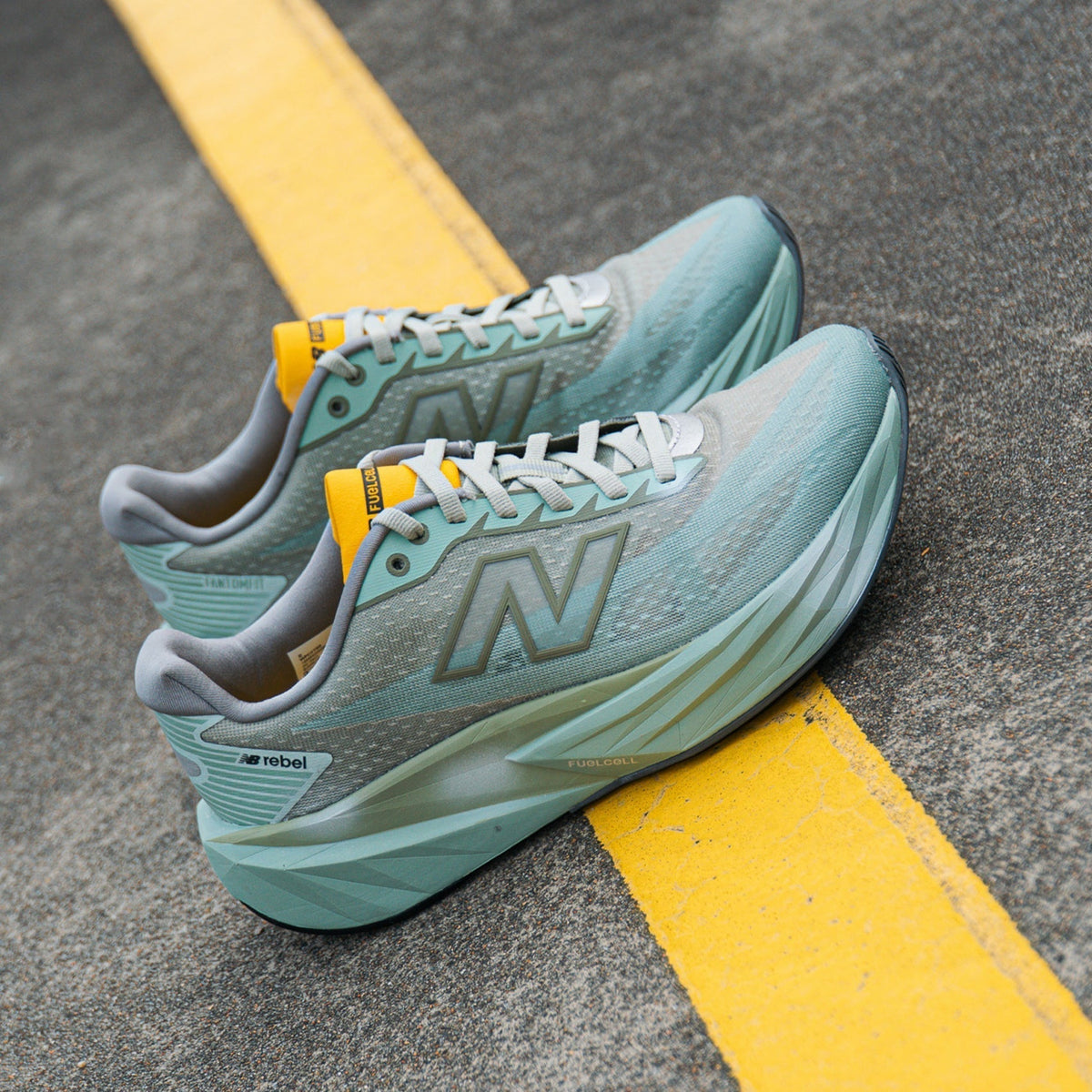Mens New Balance FuelCell Rebel v5